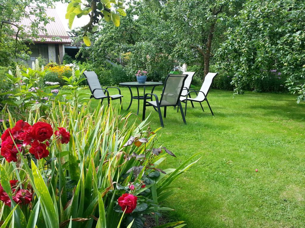 Piibelehe Guest Accommodation Kuressaare Quarto foto