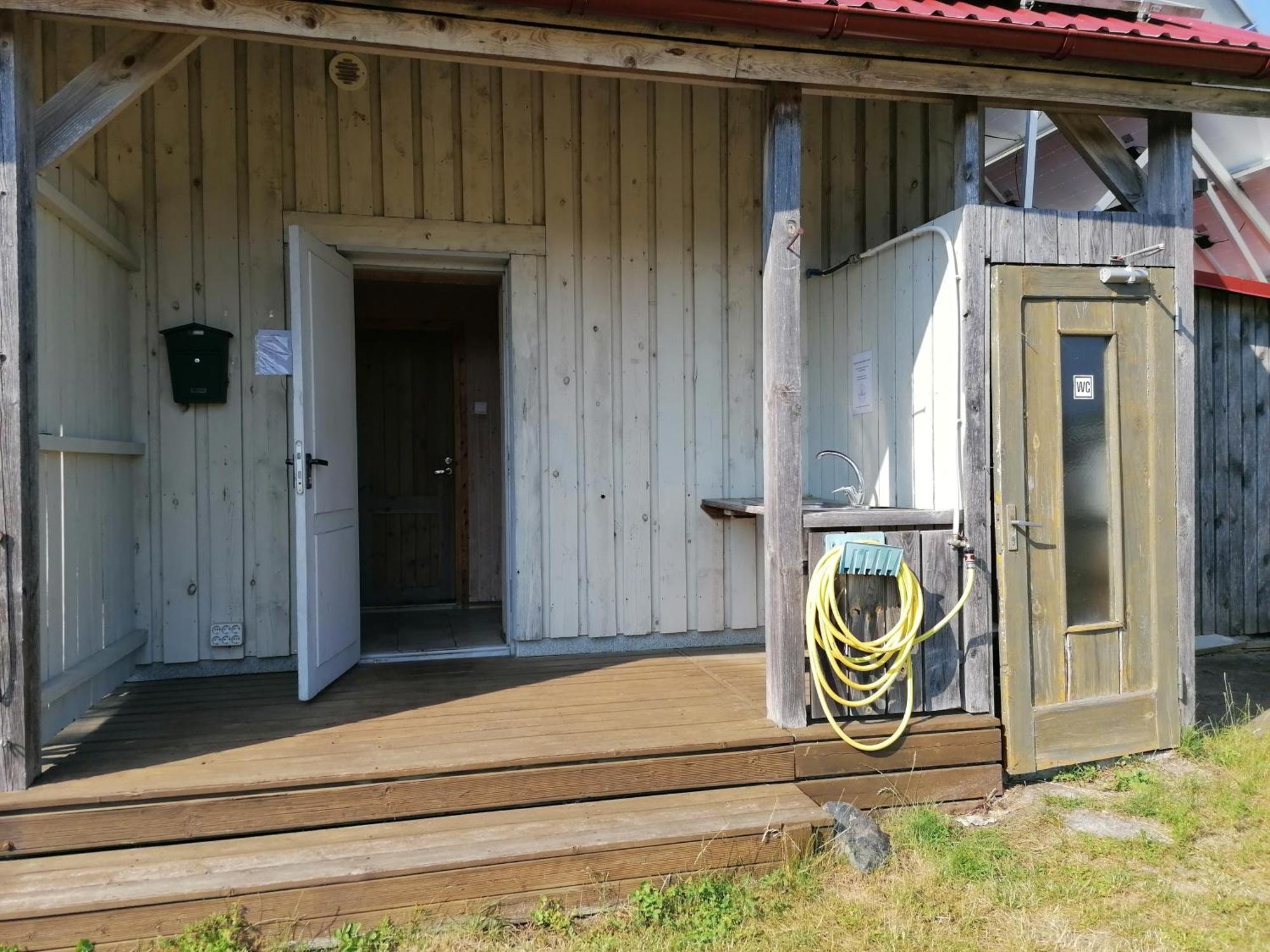Piibelehe Guest Accommodation Kuressaare Exterior foto