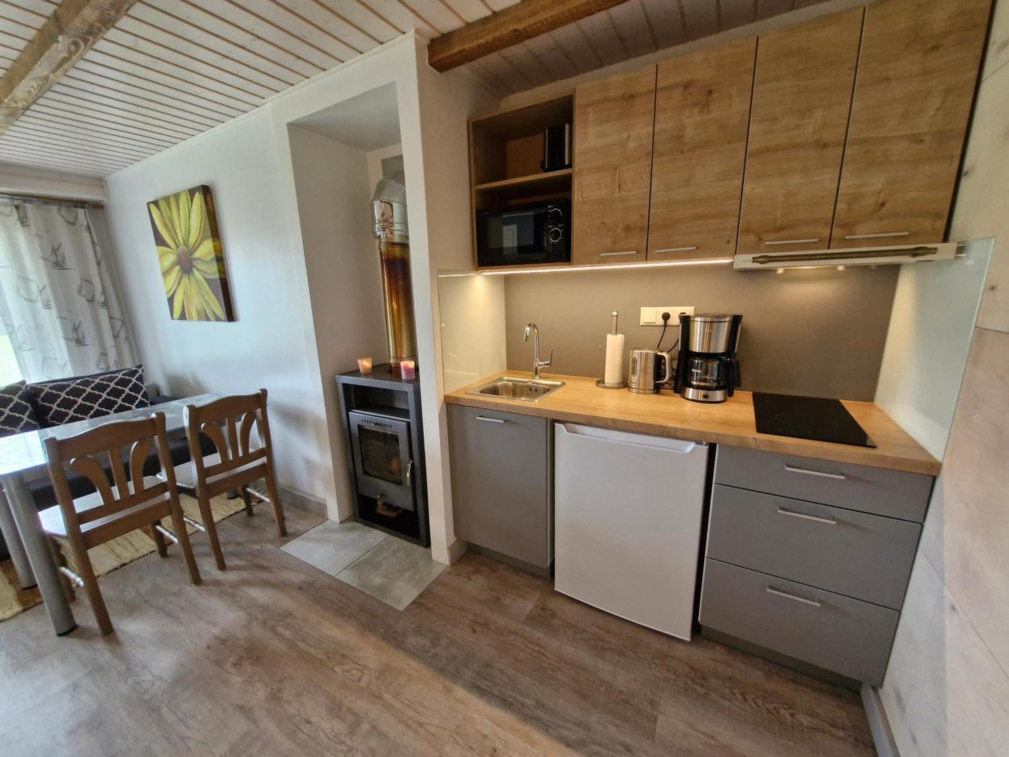Piibelehe Guest Accommodation Kuressaare Exterior foto