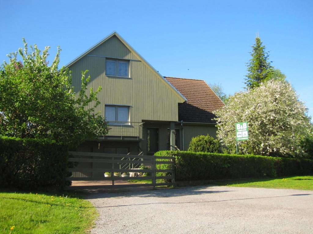 Piibelehe Guest Accommodation Kuressaare Exterior foto